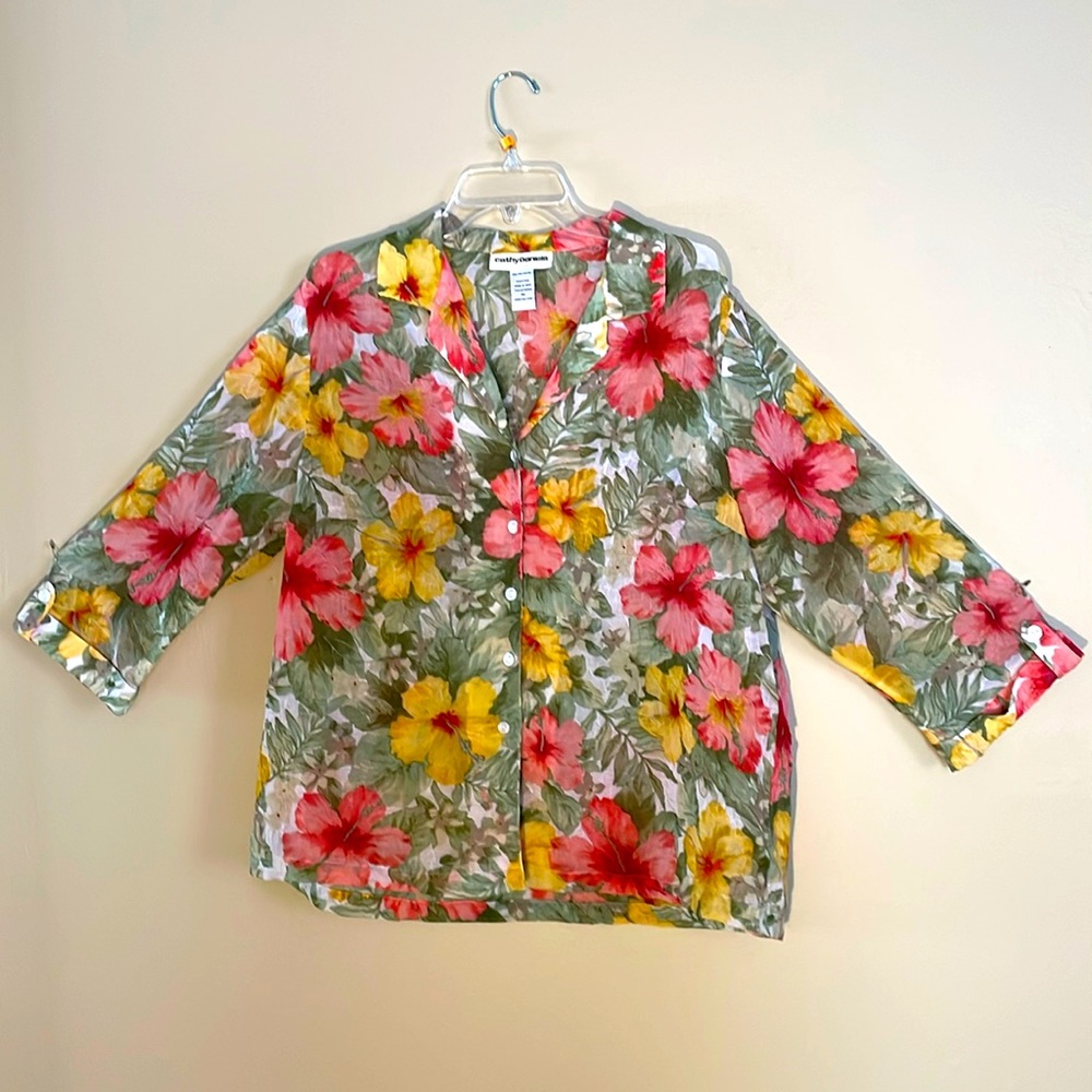 Hibiscus Flower XL Blouse